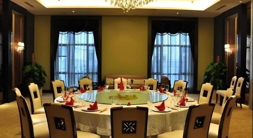 Country Garden Phoenix Hotel Shenyang Zewnętrze zdjęcie