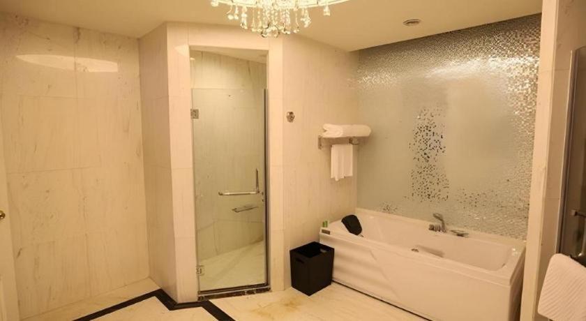 Country Garden Phoenix Hotel Shenyang Zewnętrze zdjęcie